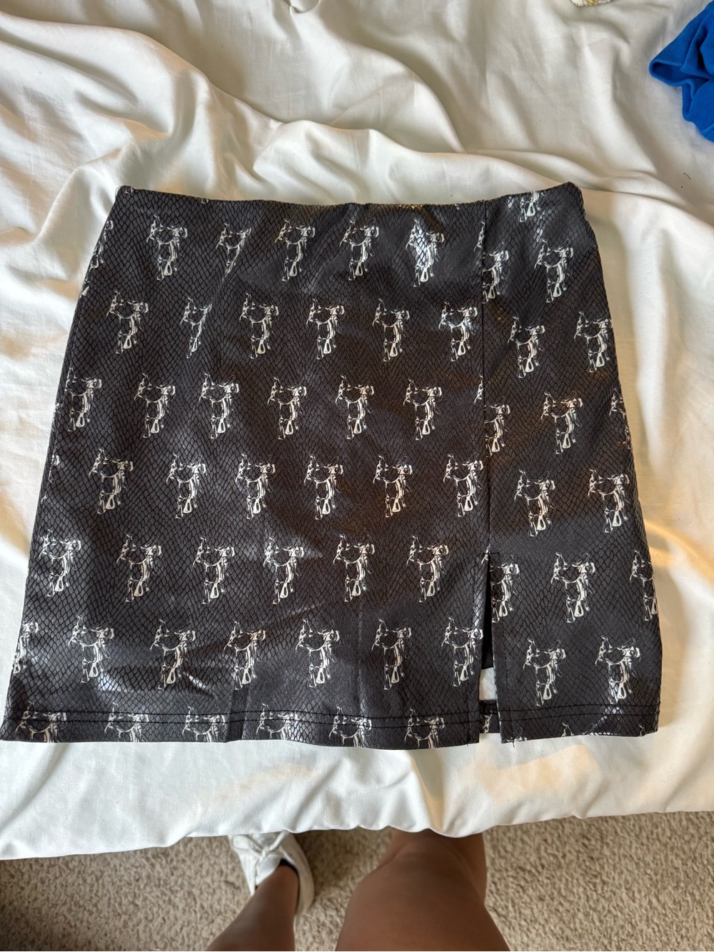 Two Fly Saddle Skirt